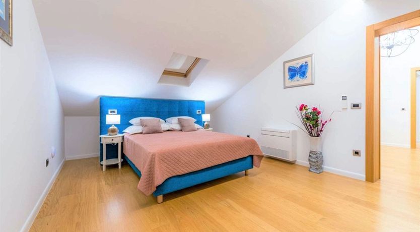 Photo of Adriatic Gem