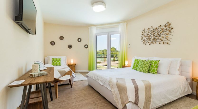 Photo of The Golden Slice