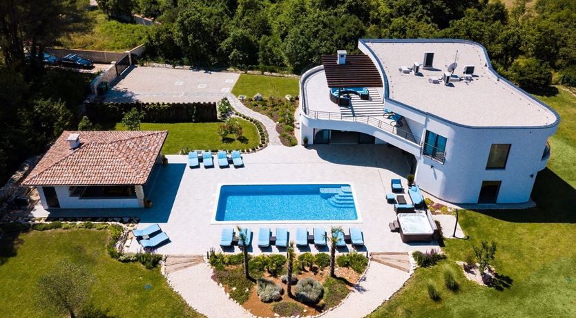 Photo of The Golden Slice