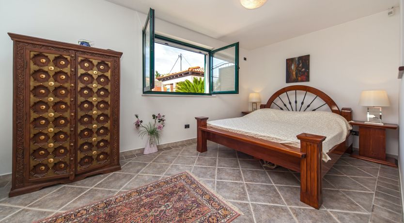 Photo of Selca Springs