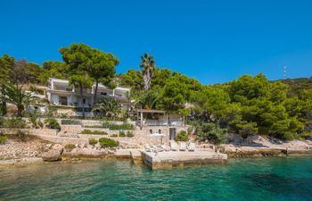 Sea of Colour Holiday Home