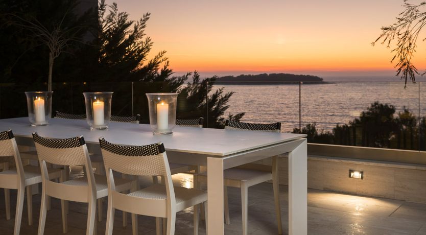 Photo of Circle of Light