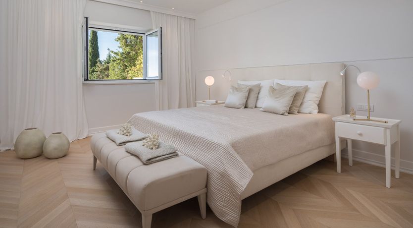 Photo of Circle of Light