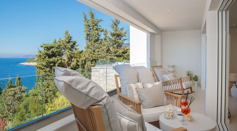 Photo of Circle of Light