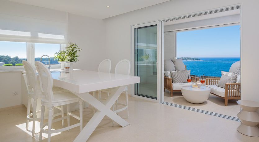 Photo of Circle of Light