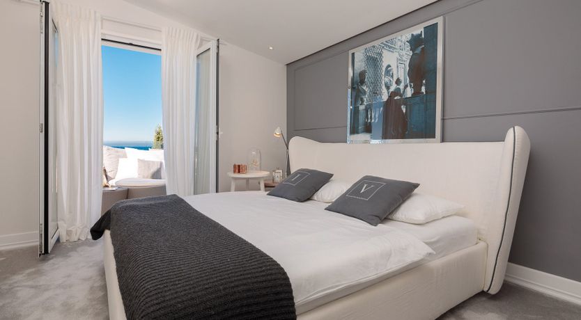 Photo of Circle of Light