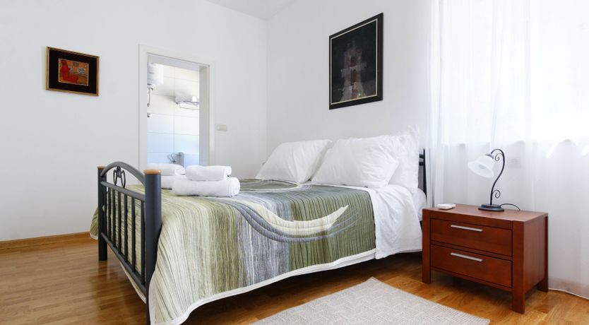 Photo of The Hillside Hideout