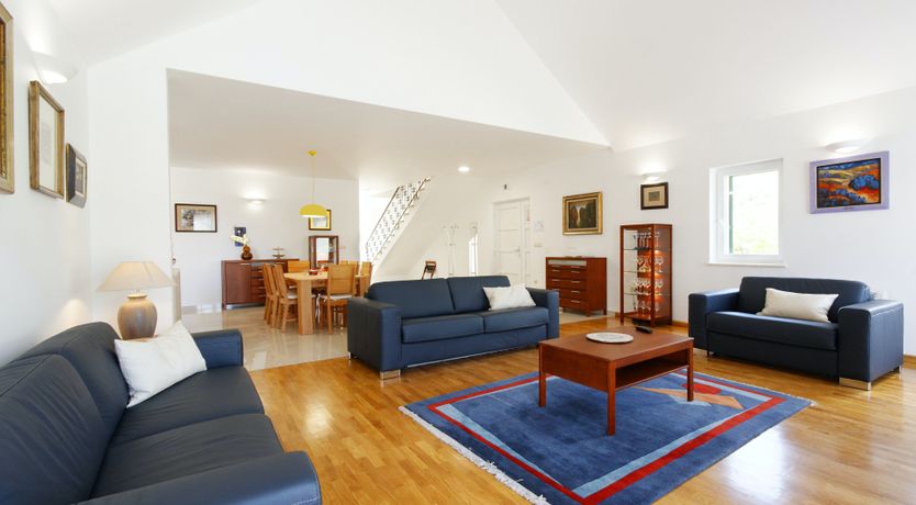 Photo of The Hillside Hideout