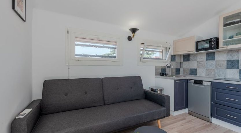 Photo of Pine's Mansion Apartment 2