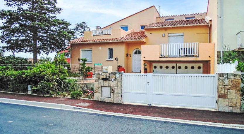 Photo of Pine's Mansion