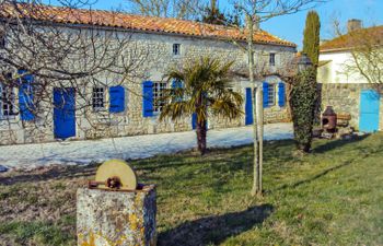 Petichaud Holiday Home