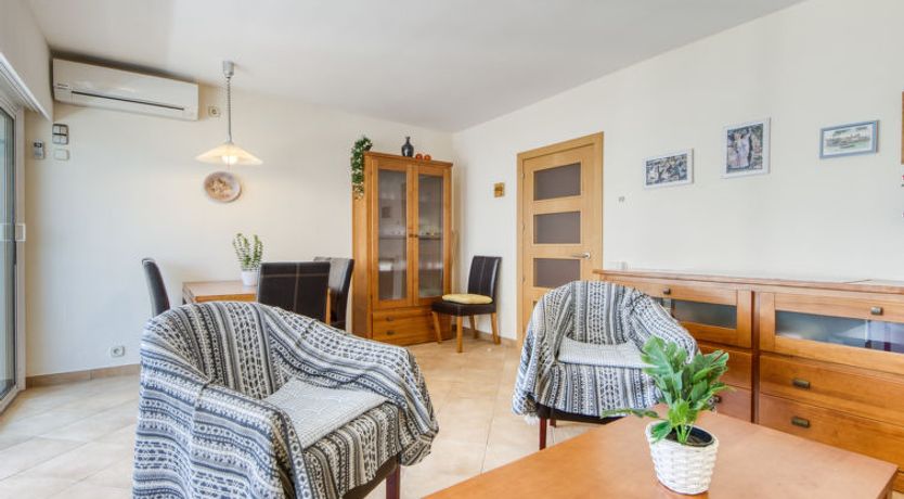 Photo of Roses Holiday Center Apartment 25