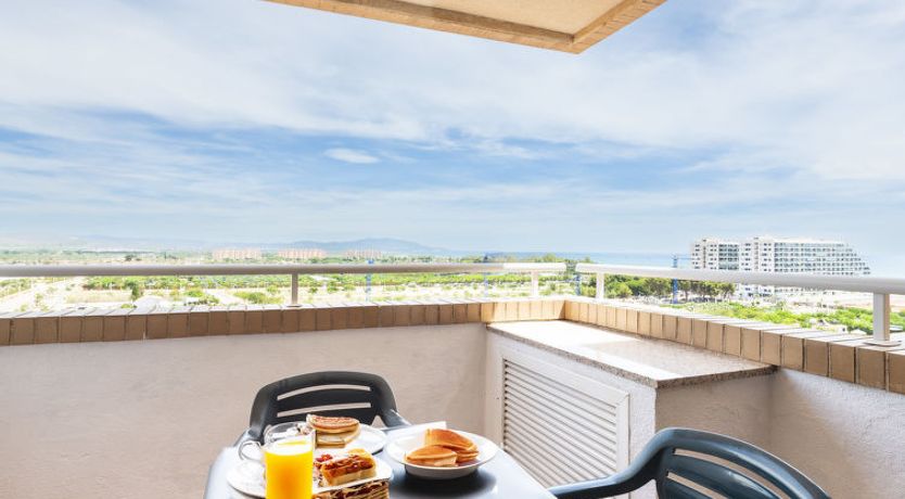 Photo of Jardines del Mar III Apartment 8