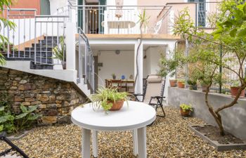 Peppina Holiday Home