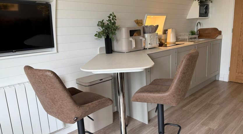 Photo of 1 Bed in South Brent