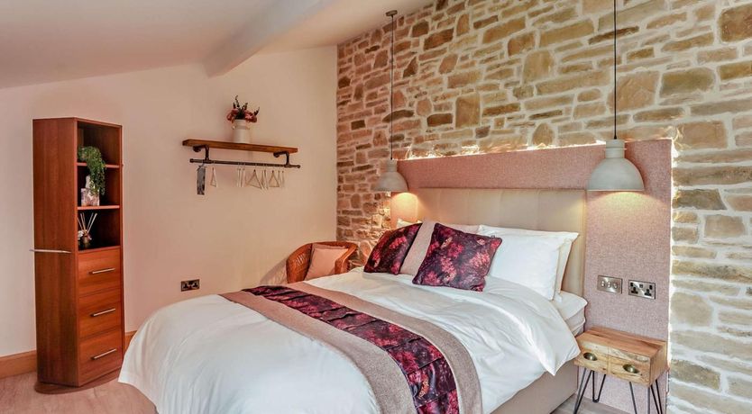 Photo of 1 Bed in Shepton Mallet