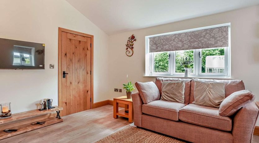 Photo of 1 Bed in Shepton Mallet