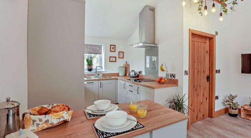 Photo of 1 Bed in Pilton