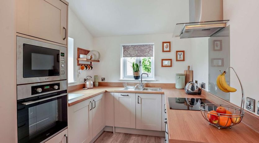 Photo of 1 Bed in Pilton