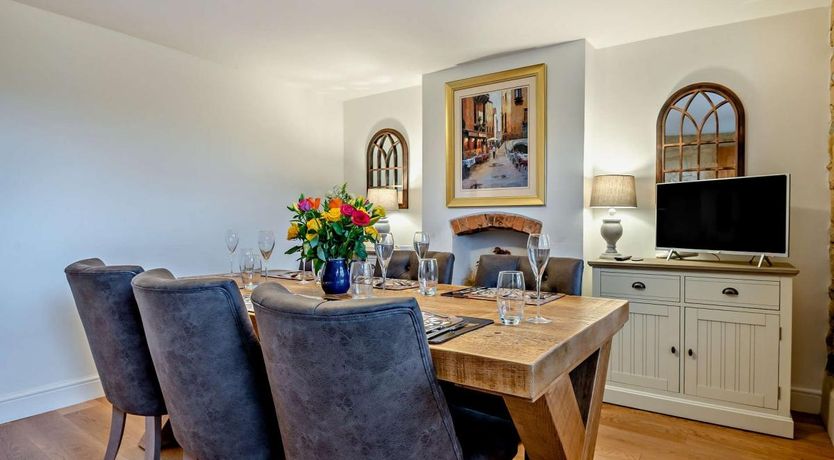 Photo of 3 Bed in Bourton-on-the-Water