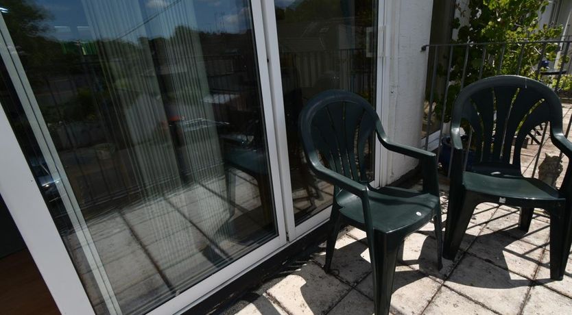 Photo of 2 Bed in Tenby