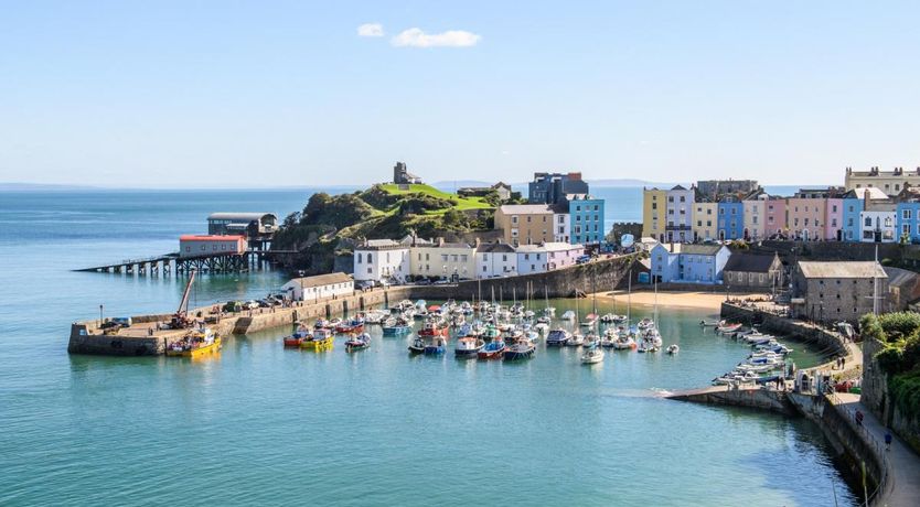 Photo of 2 Bed in Tenby