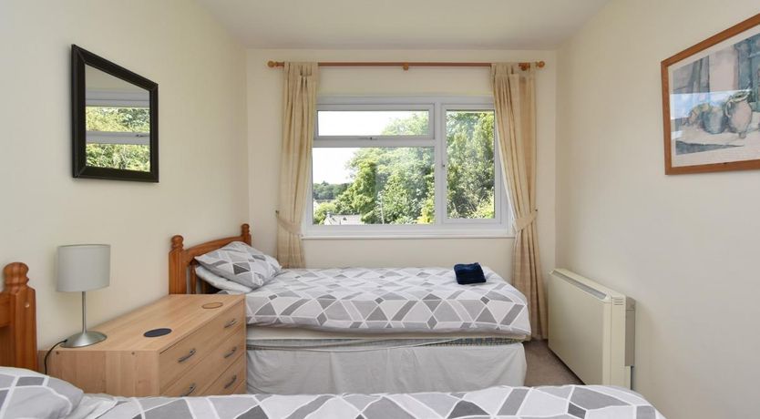 Photo of 2 Bed in Tenby