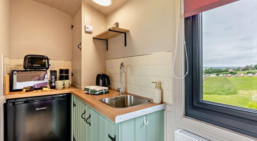 Photo of 1 Bed in North Bitchburn