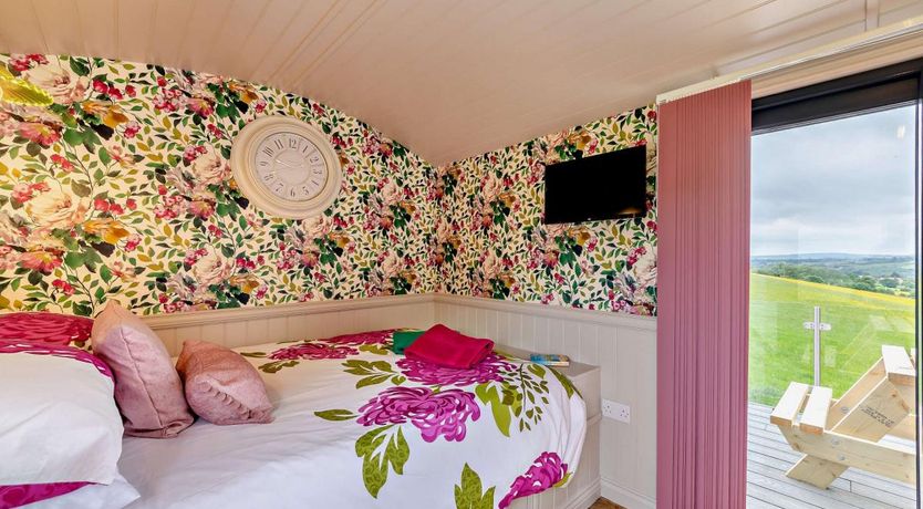 Photo of 1 Bed in North Bitchburn