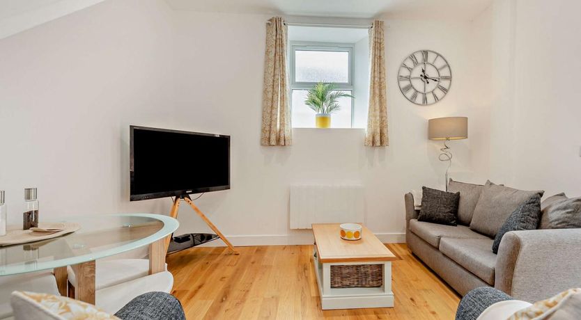 Photo of 1 Bed in Tenby