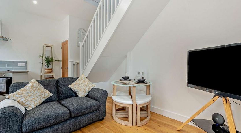 Photo of 1 Bed in Tenby