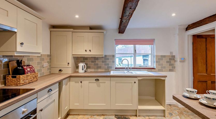 Photo of 2 Bed in Hittisleigh