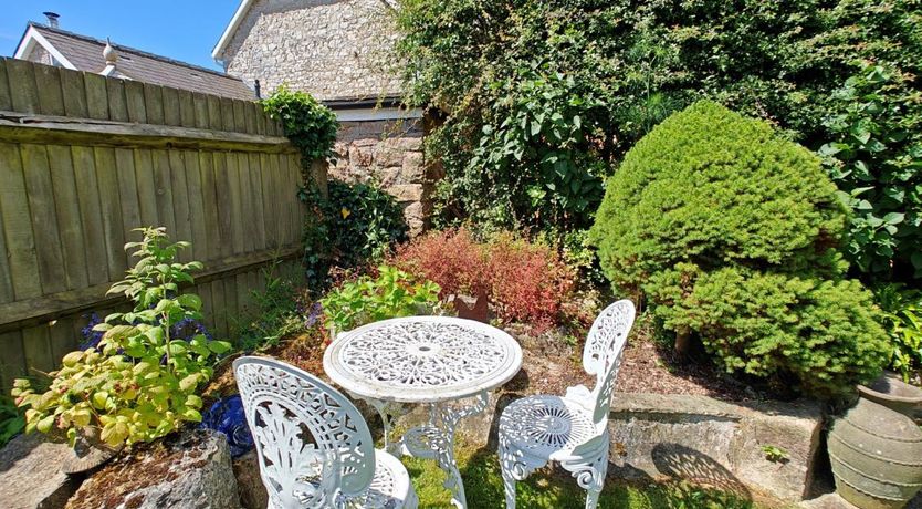 Photo of 3 Bed in Great Longstone