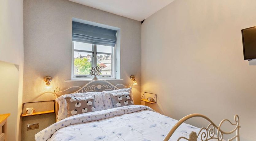 Photo of 2 Bed in Kirkby Lonsdale