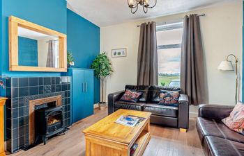 2 Bed in Carluke Holiday Home