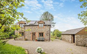 Photo of in Clun  (95107)