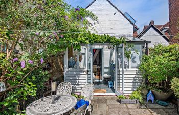 1 Bed in Lymington Holiday Home