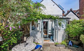 Photo of Cottage in Hampshire