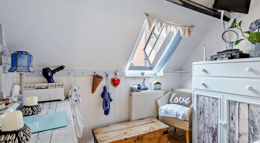 Photo of 1 Bed in Lymington