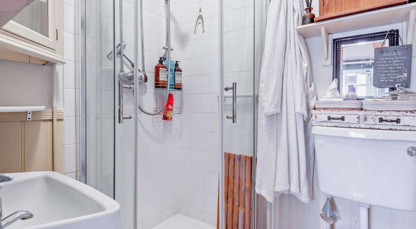 Photo of 1 Bed in Lymington