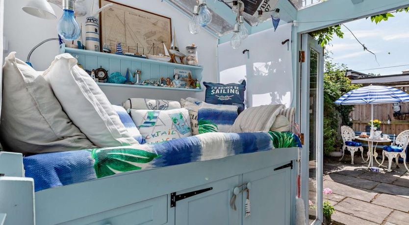 Photo of 1 Bed in Lymington