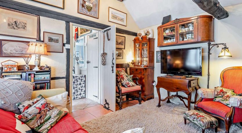 Photo of 1 Bed in Lymington