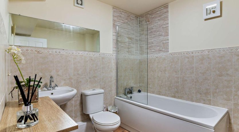 Photo of 2 Bed in Holmfirth