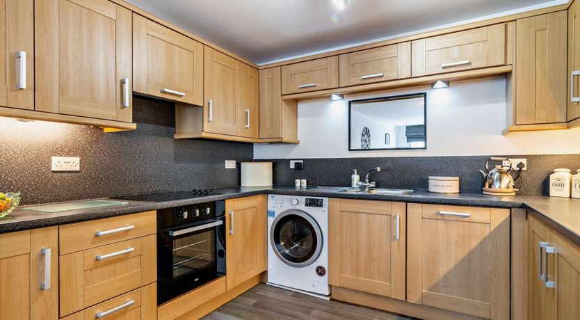 Photo of 2 Bed in Holmbridge