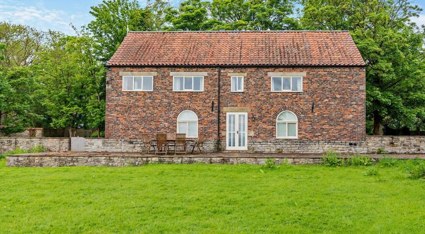 Photo of 4 Bed in Riseborough