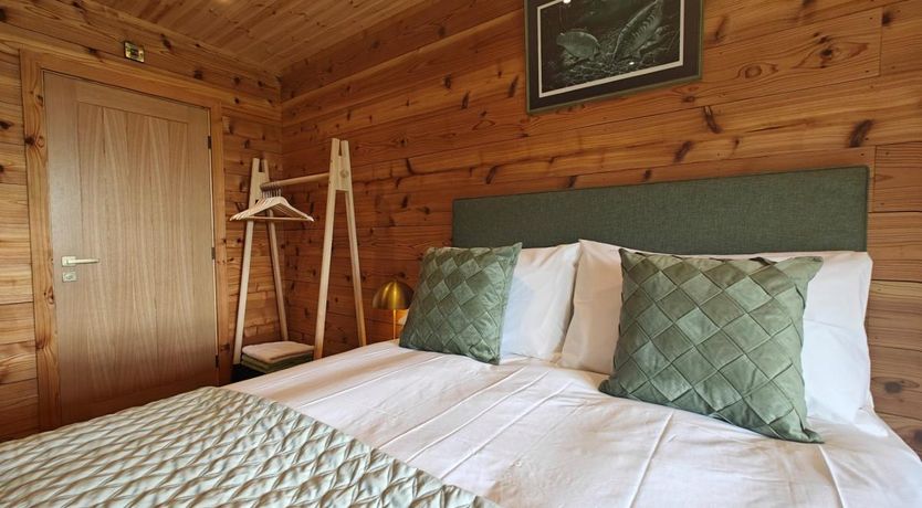 Photo of 2 Bed in Kentisbeare