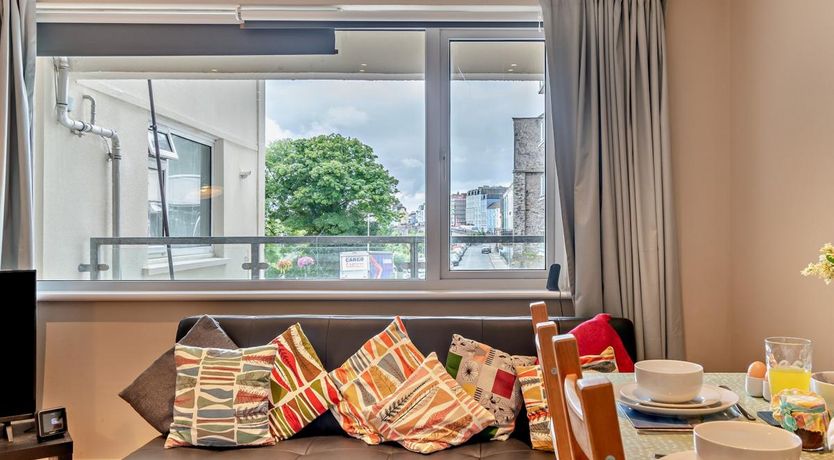 Photo of 1 Bed in Tenby