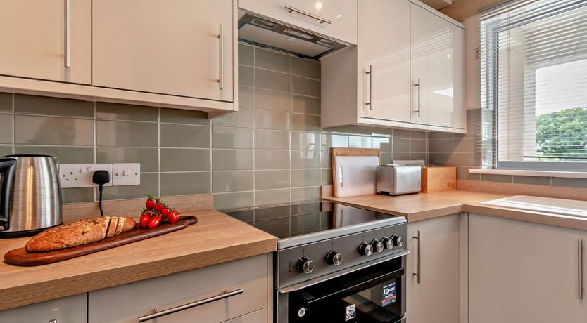 Photo of 1 Bed in Tenby