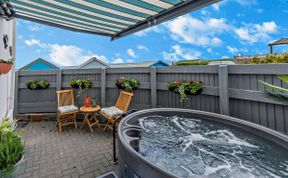 Photo of in Westward Ho! (95166)