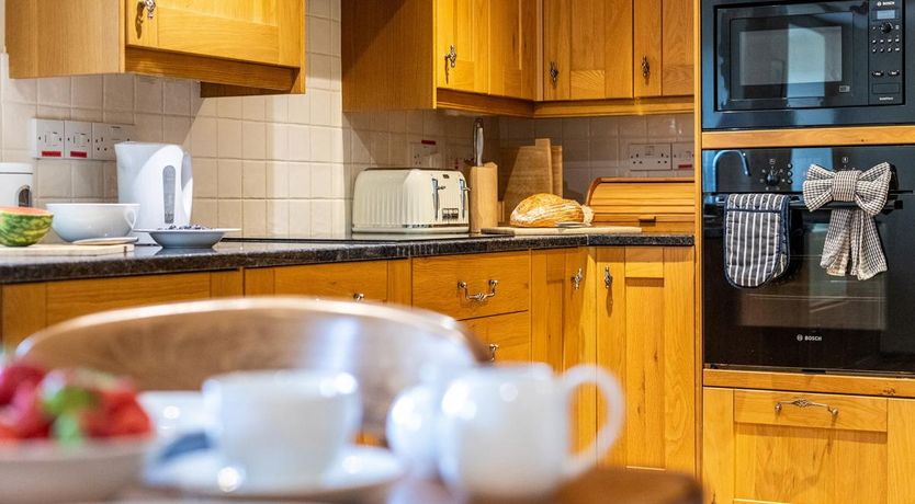 Photo of 2 Bed in Godshill